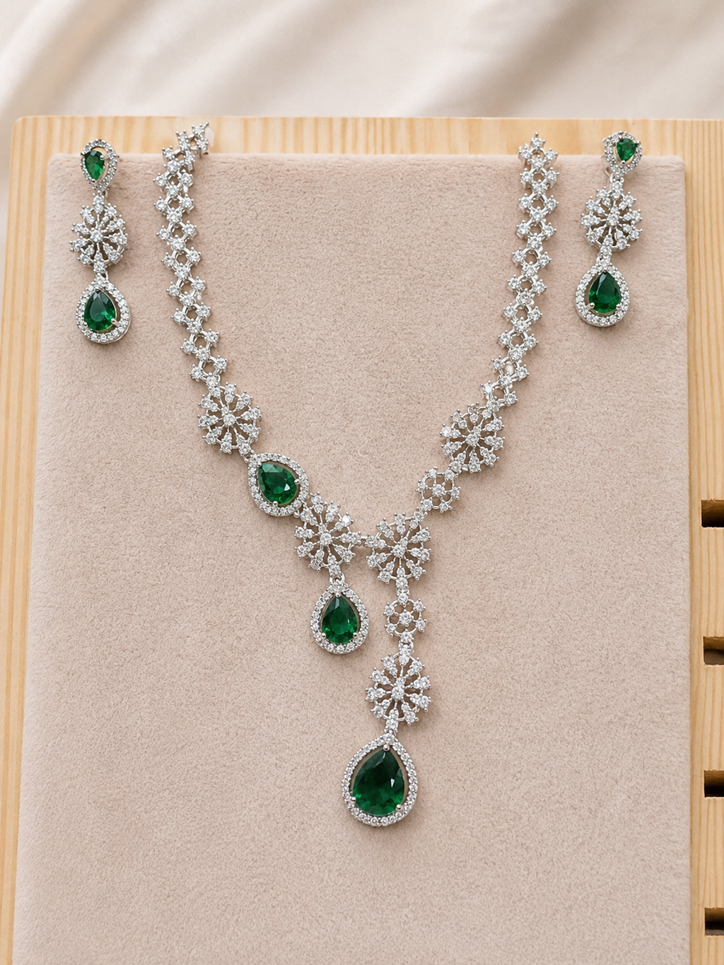 Silver-Tone Emerald Green Stone Necklace & Earrings Set