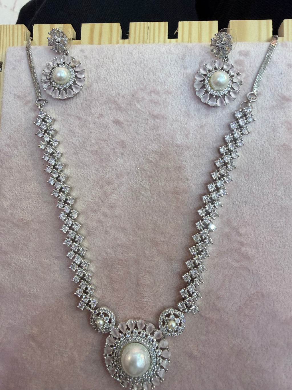 Silver-Tone Pearl & Crystal Floral Necklace & Earrings Set