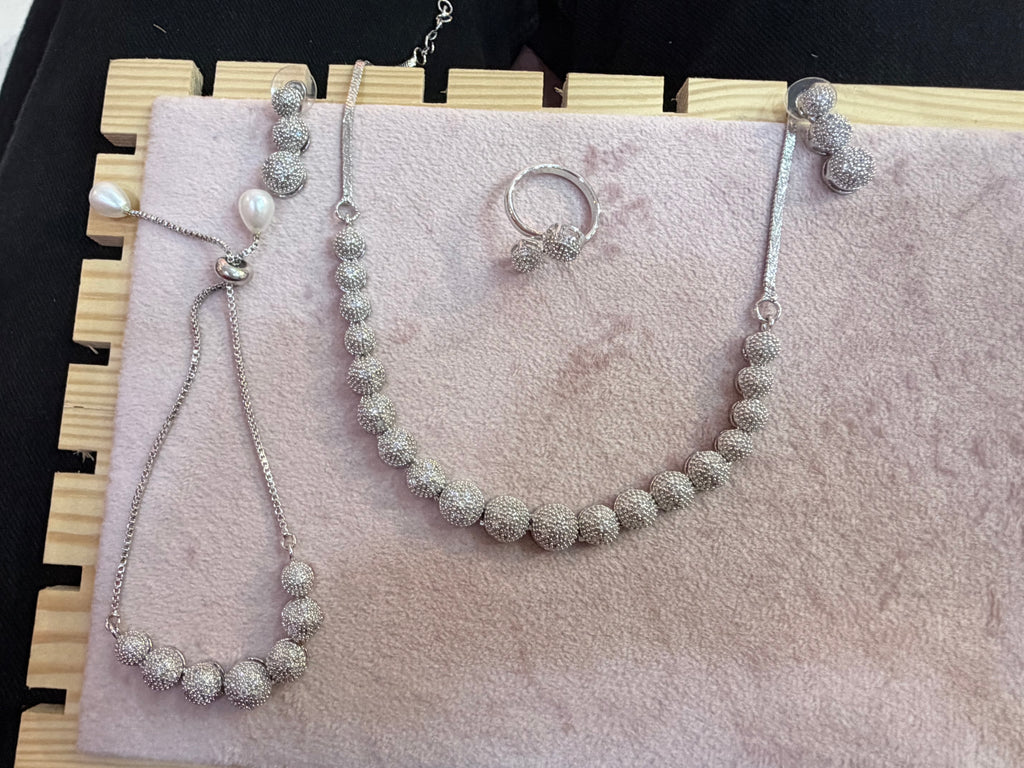 Silver-Tone Textured Bead Necklace & Jewellery Set