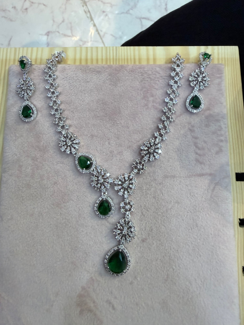 Silver-Tone Emerald Green Stone Necklace & Earrings Set