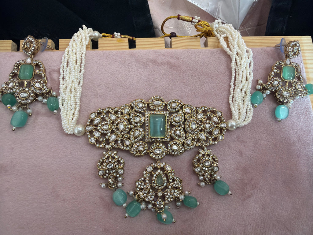 Mint Green Kundan-Style Choker Necklace Set