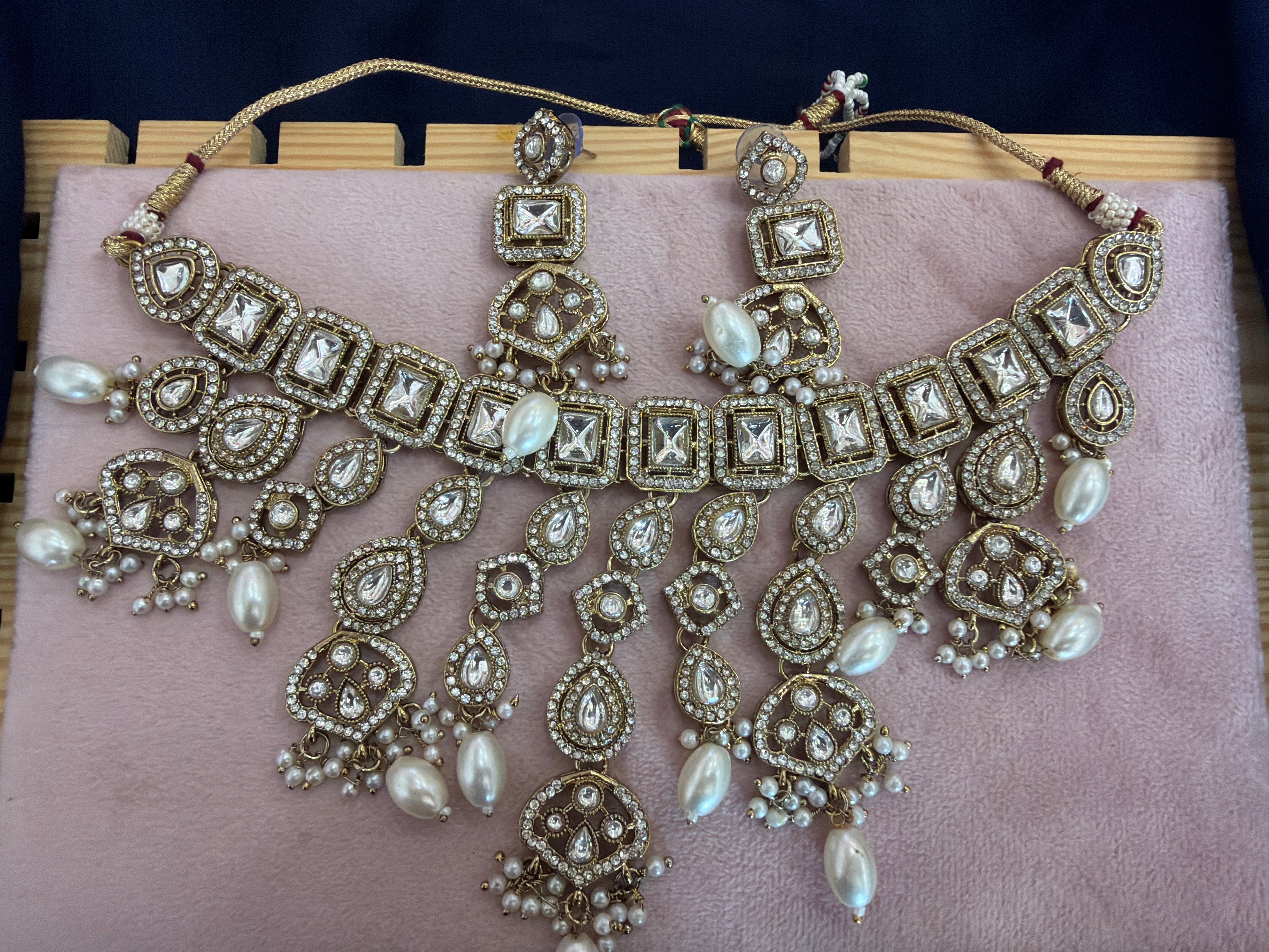 Pearl Kundan-Style Statement Necklace Set