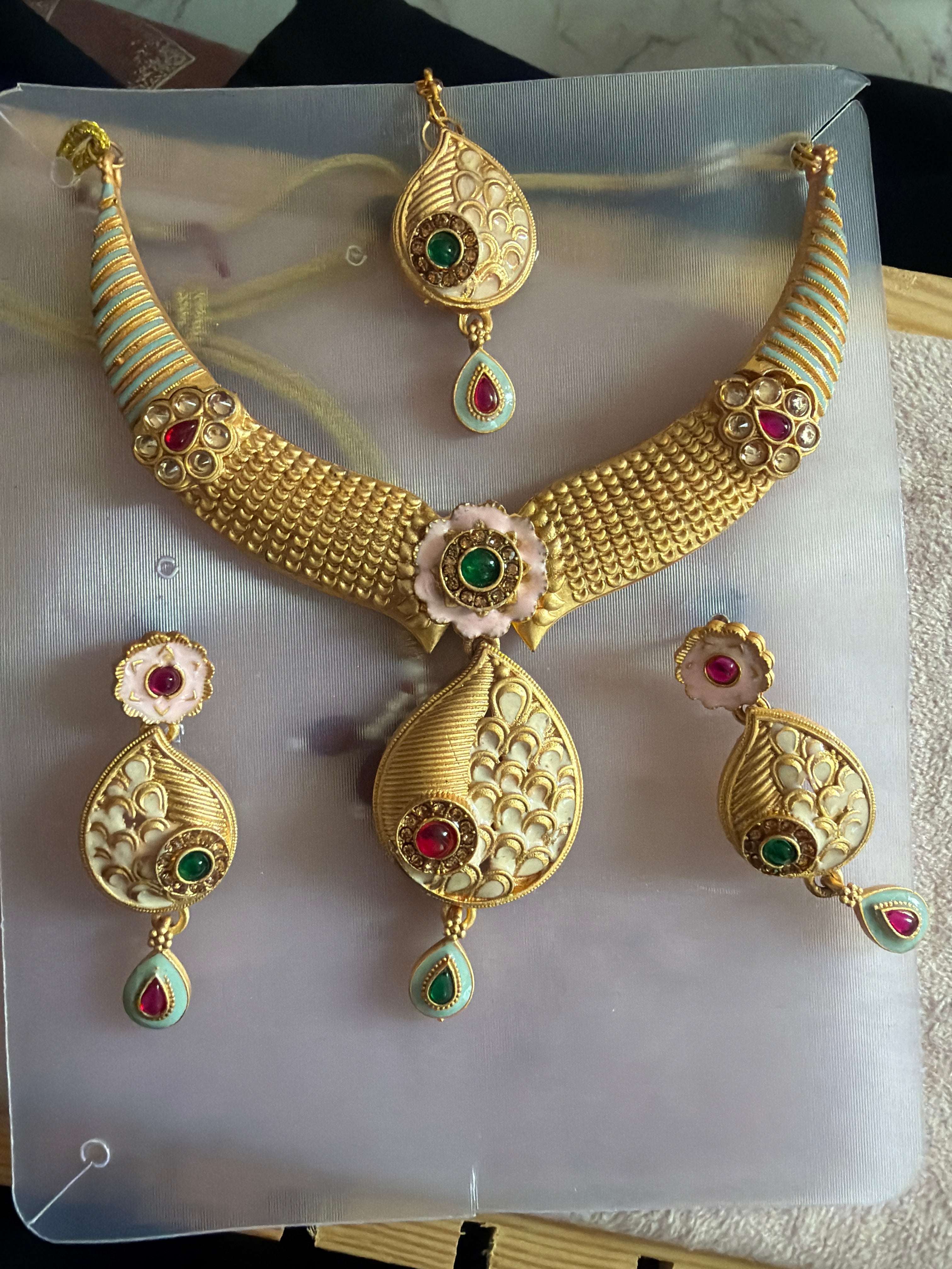 Traditional Gold-Tone Necklace Set